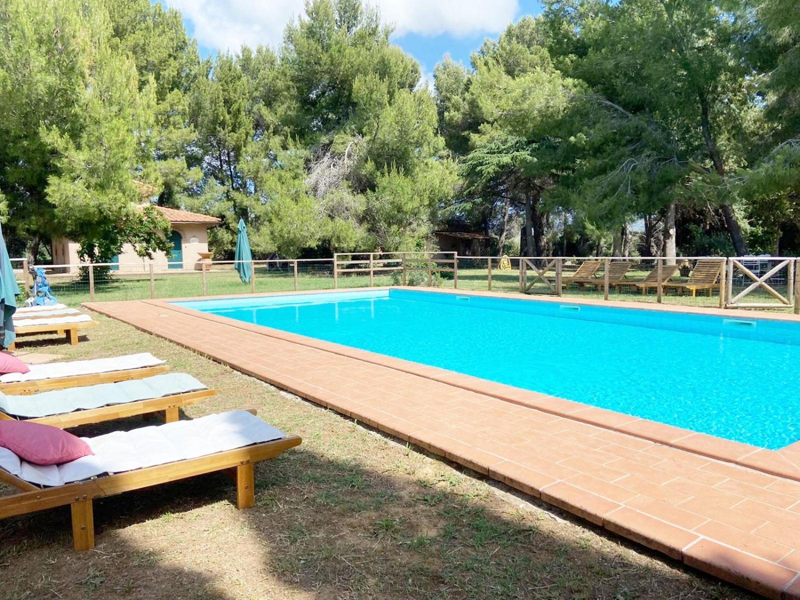Appartamento Relais Casale Il Poggetto - I Pini By Zoom In Earth Cecina  Esterno foto